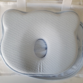 Anti Flat-Head Baby Pillow – Lil Stuart